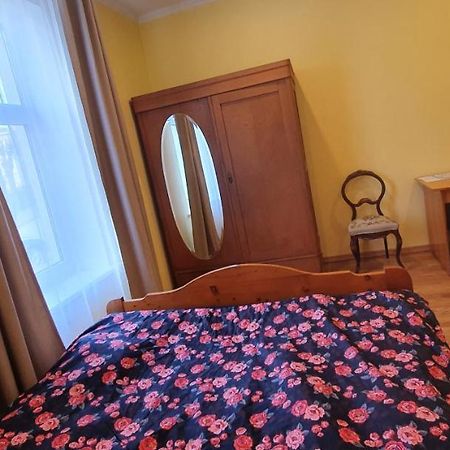 Hot Riga Ernestines Iela 7-1 Enjoy The Feel Of Home And History! Buitenkant foto
